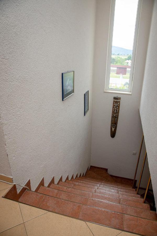 Villa Beni - 4 Bedroom Private House By Flаt Manаger Lozenets Exteriör bild